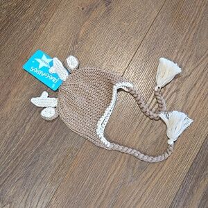 NWT HUGGALUGS KNITED BEANIE.. (BUCK).   #6679